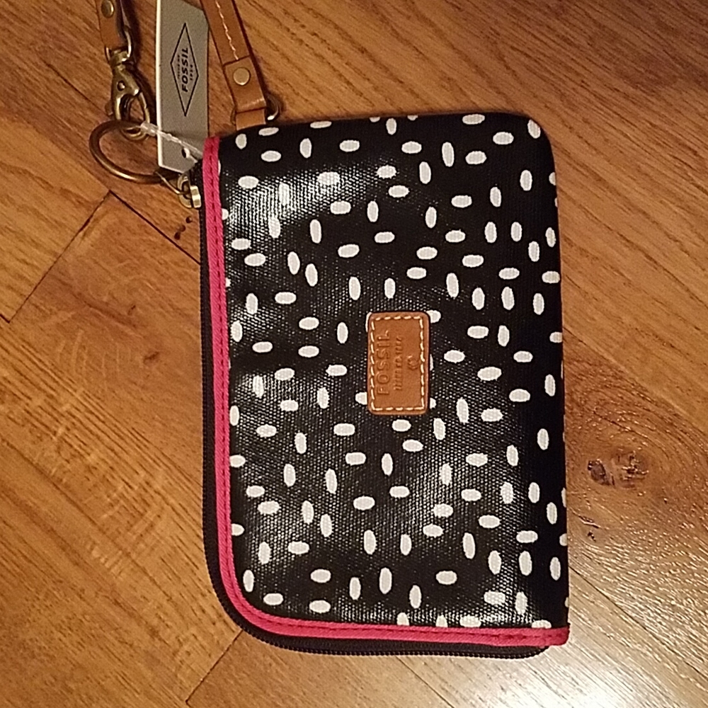 Fossil wristlet